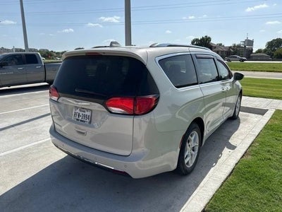 2017 Chrysler Pacifica Touring L Plus