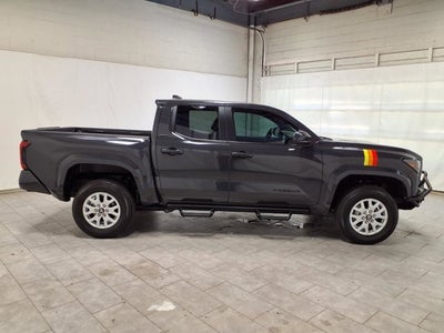 2025 Toyota Tacoma 4WD SR5