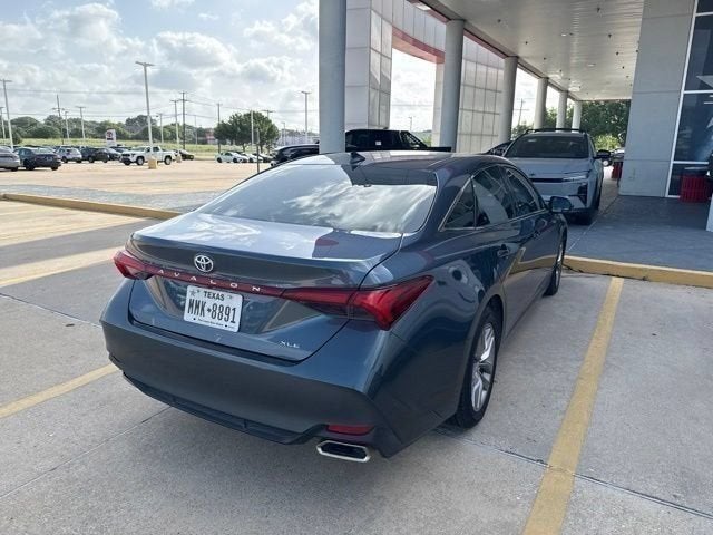 2019 Toyota Avalon XLE