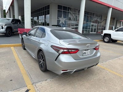 2022 Toyota Camry SE