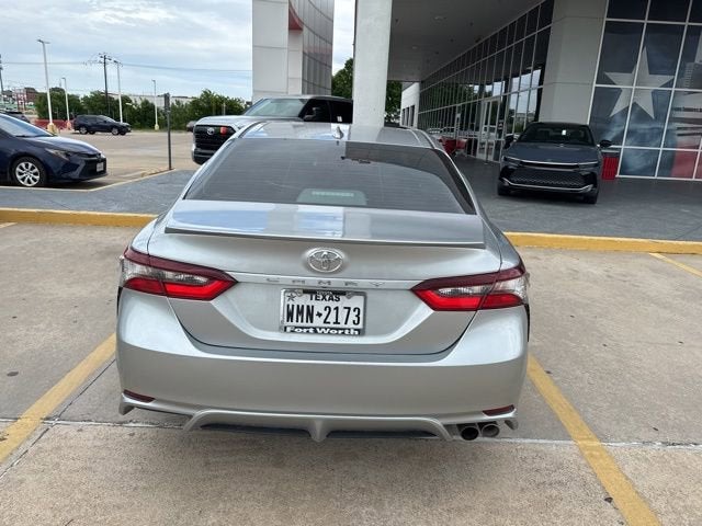 2022 Toyota Camry SE