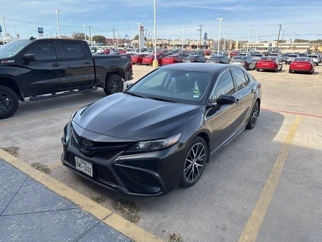 2023 Toyota Camry SE