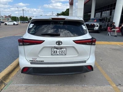 2022 Toyota Highlander L