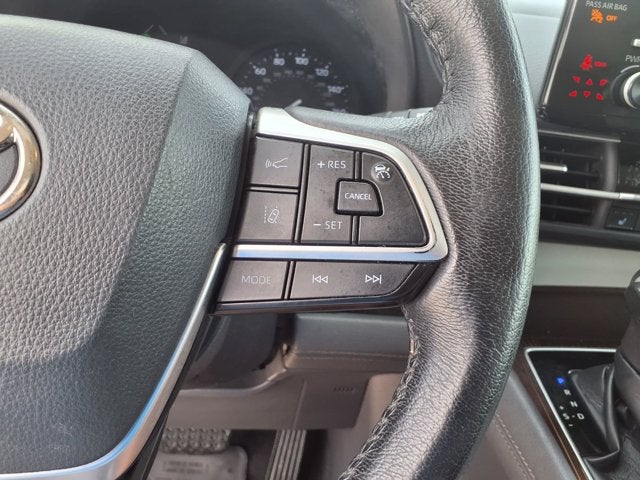 2022 Toyota Sienna XLE