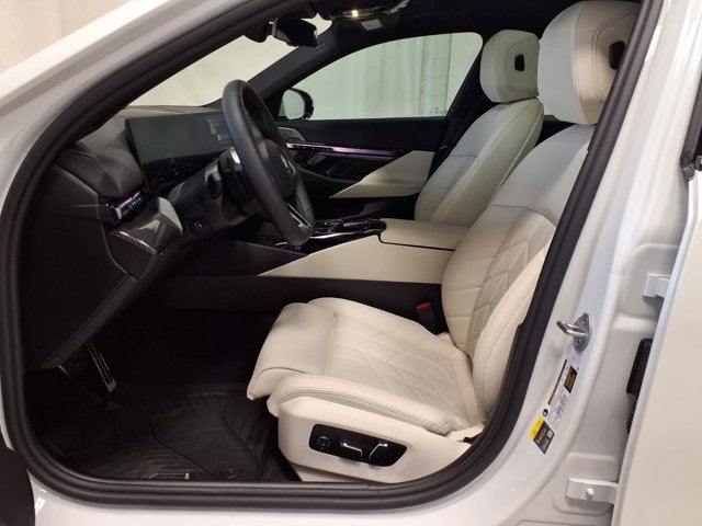 2026 BMW 5 Series 550e xDrive