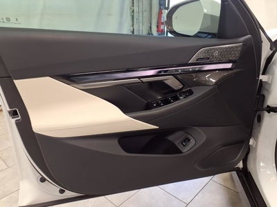 2026 BMW 5 Series 550e xDrive