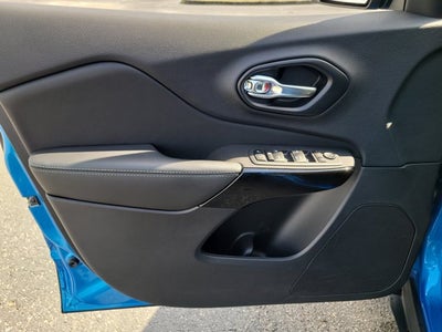 2023 Jeep Cherokee Altitude Lux
