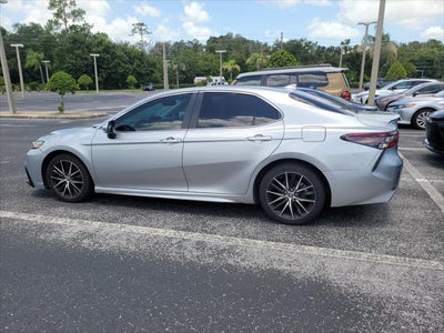 2022 Toyota Camry SE