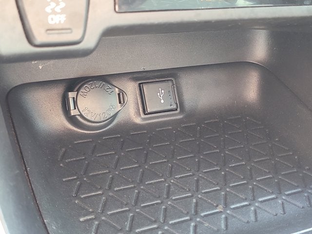 2022 Toyota RAV4 HYBRID Hybrid XLE