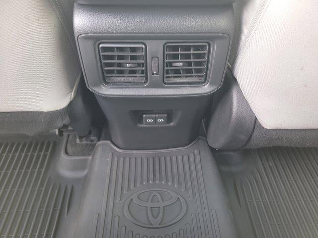 2022 Toyota RAV4 HYBRID Hybrid XLE