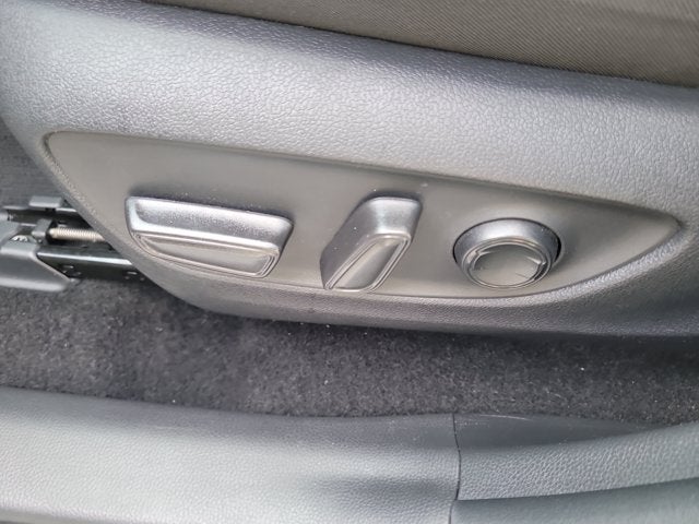 2025 Toyota RAV4 Hybrid Hybrid XLE