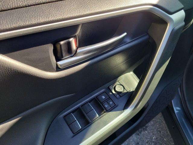 2025 Toyota RAV4 HYBRID Hybrid XLE