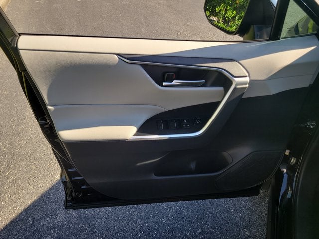 2025 Toyota RAV4 Hybrid Hybrid XLE