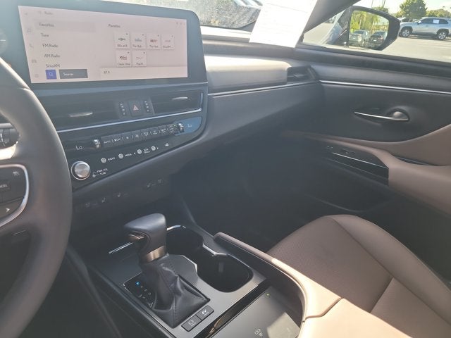 2025 Lexus ES 300h ES 300h