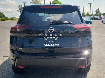 2025 Nissan Rogue SV