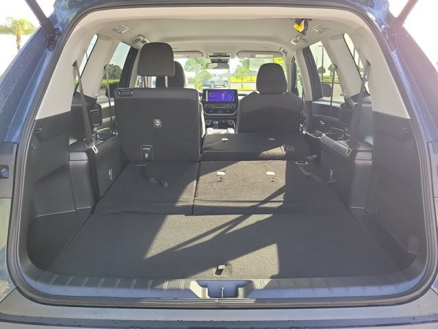 2025 Toyota Grand Highlander LE