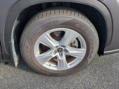 2023 Toyota HIGHLANDER LE