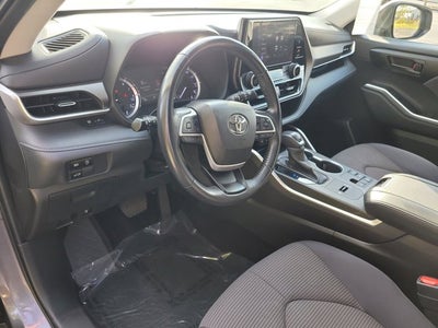 2023 Toyota HIGHLANDER LE
