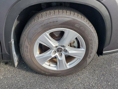 2023 Toyota HIGHLANDER LE