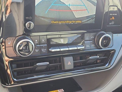 2025 Toyota HIGHLANDER XLE