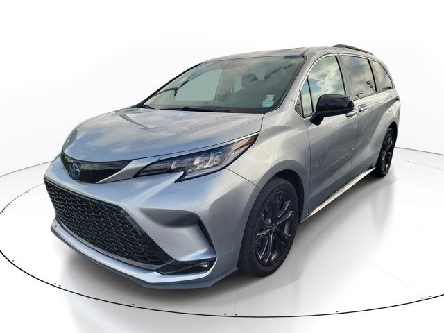 2022 Toyota Sienna XSE