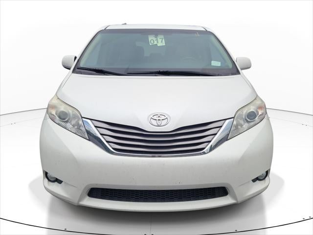 2016 Toyota Sienna XLE