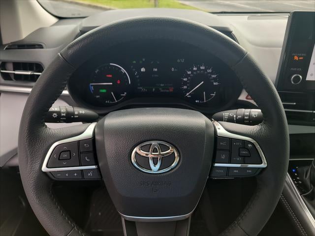 2025 Toyota Sienna XLE