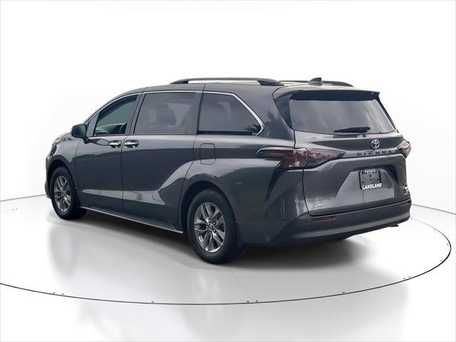 2025 Toyota Sienna XLE