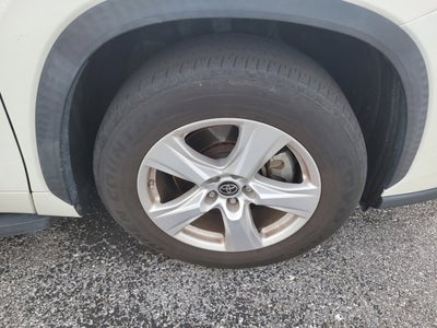 2021 Toyota Highlander LE