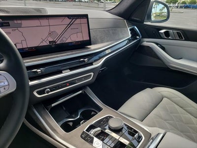 2023 BMW X7 xDrive40i