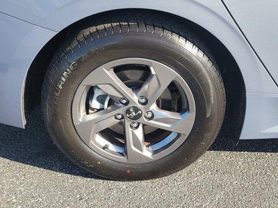 2023 Kia K5 LXS