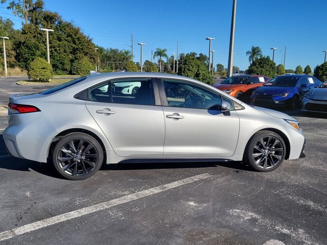 2025 Toyota COROLLA SE