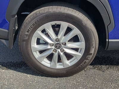 2025 Toyota Corolla Cross LE