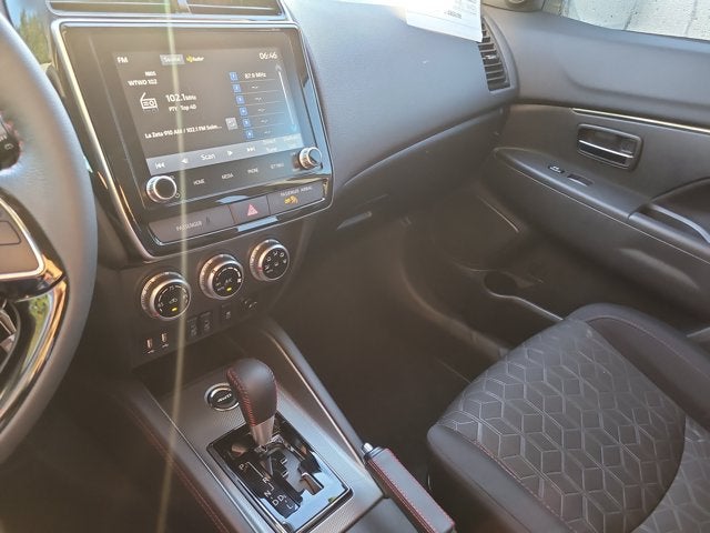 2025 Mitsubishi Outlander Sport LE