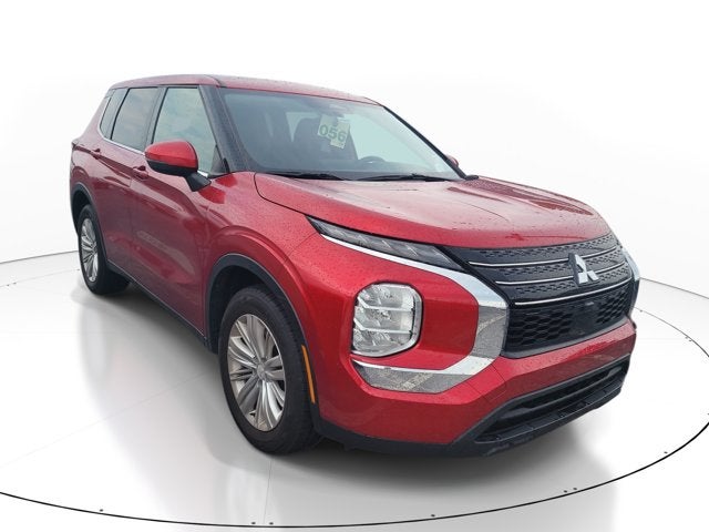 2024 Mitsubishi Outlander ES