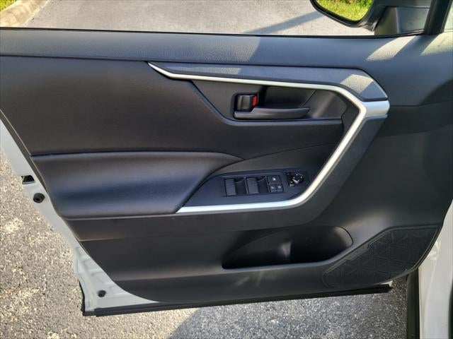 2022 Toyota RAV4 Hybrid Hybrid LE
