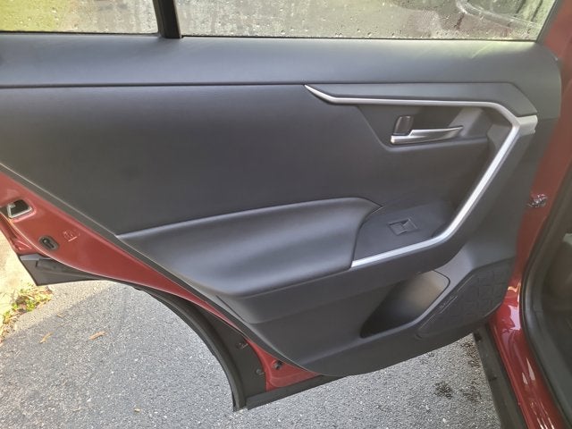 2025 Toyota RAV4 HYBRID Hybrid XLE