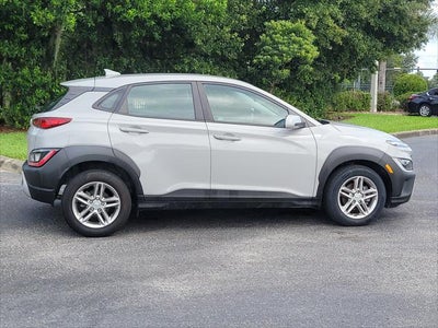2022 Hyundai Kona SE