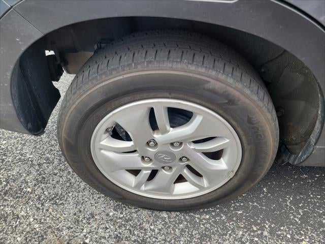 2025 Hyundai Venue SE