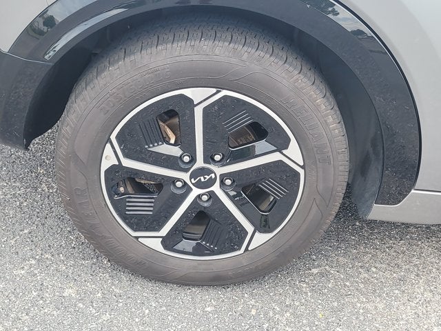 2023 Kia Niro SX