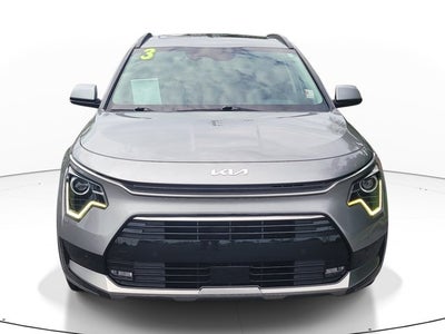 2023 Kia Niro SX