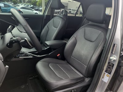 2023 Kia Niro SX