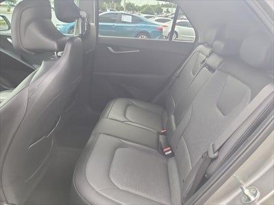 2023 Kia Niro SX