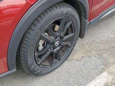 2021 Nissan Kicks SR