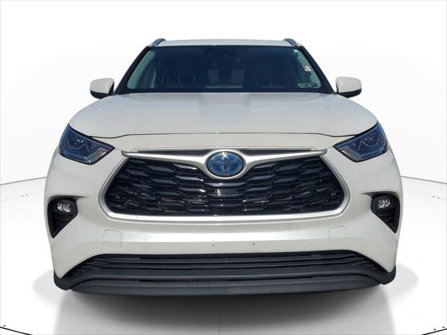 2022 Toyota Highlander Hybrid Bronze Edition