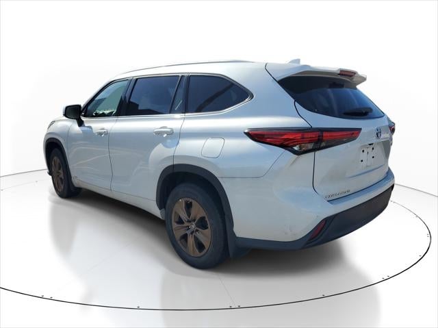 2022 Toyota Highlander Hybrid Bronze Edition