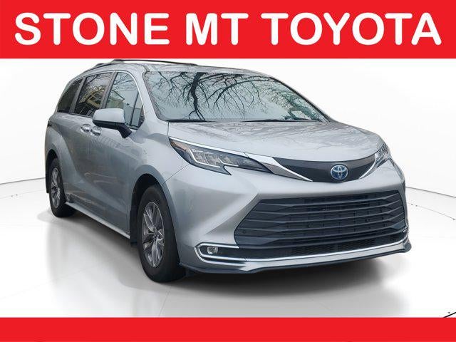 2022 Toyota Sienna XLE