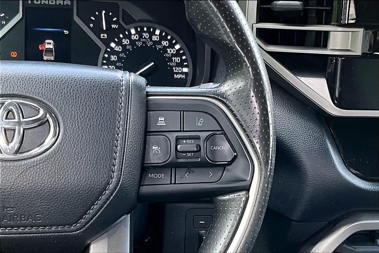2025 Toyota Tundra 4WD SR5