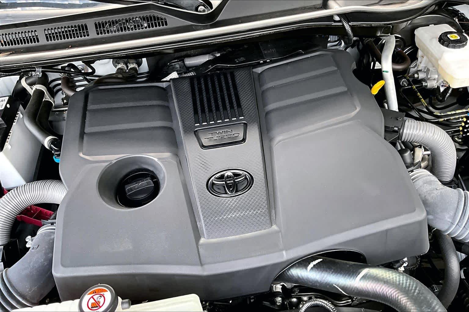 2025 Toyota Tundra 4WD SR5