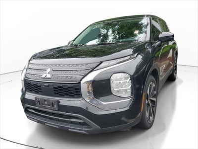 2022 Mitsubishi Outlander ES
